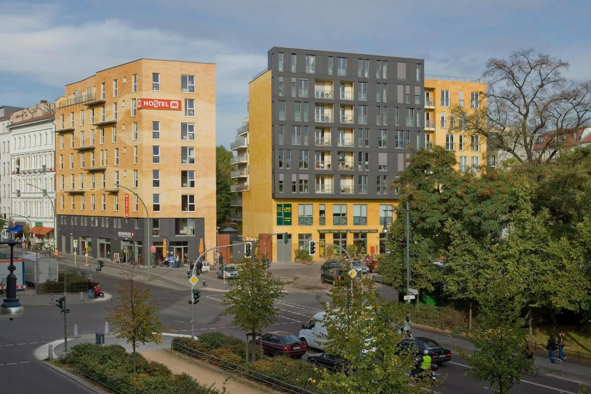 Meininger Alexanderplatz Hotel Berlim