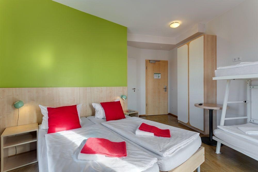 Meininger Alexanderplatz Hotel Berlin